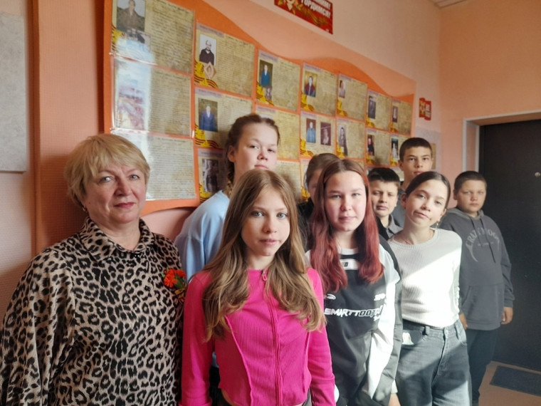 На их плечах держался тыл.